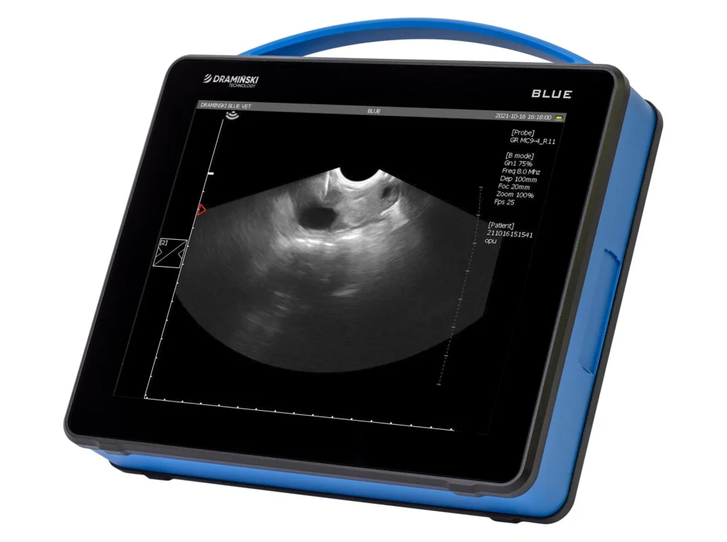 Ecógrafo veterinario Blue Dramiński utilizado para aplicación OPU