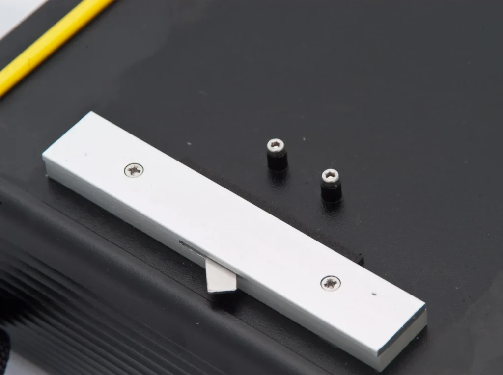 iScan Dramiński – fijación de batería para dispositivo veterinario